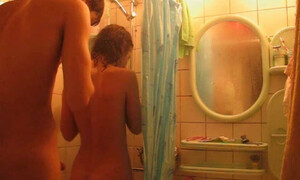 Русские молодожены красиво трахаются в ванной для частного видео